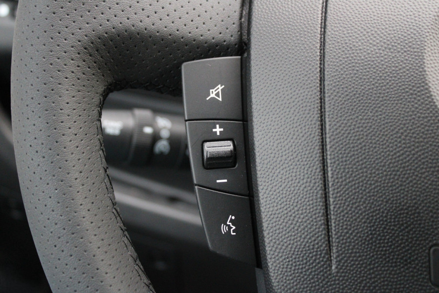 Opel Movano 33 2.2 CDTI 140pk L2H2 - Airco - Camera - Cruise - Blind Spot - 270 deuren - Rijklaar