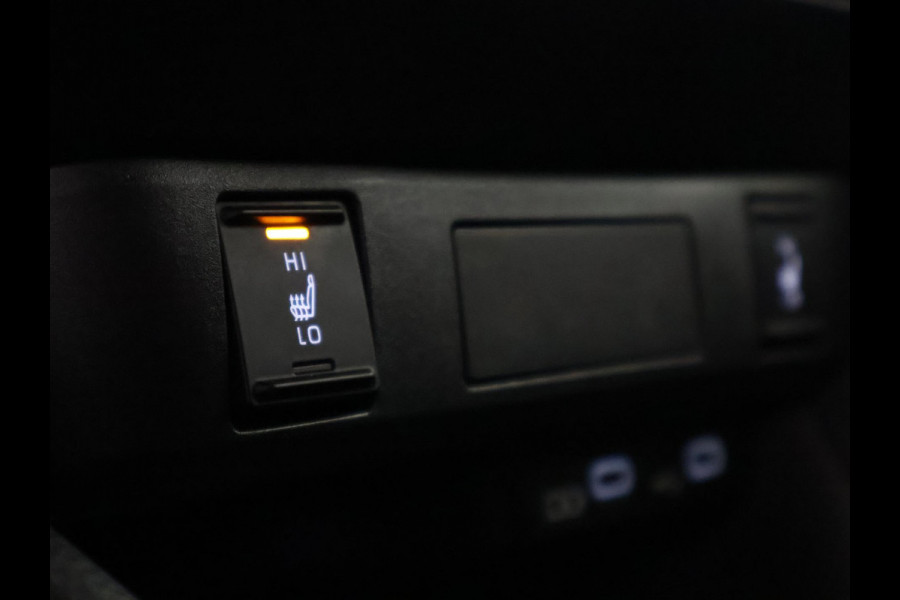 Toyota Yaris 1.5 Hybrid 130 Executive | JBL AUDIO | Stuur-& Stoelverwarming | Head Up Display |