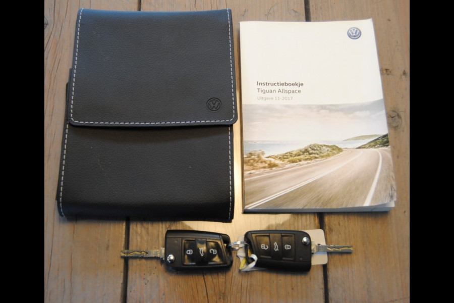 Volkswagen Tiguan Allspace 1.4 TSI Comf.l. Bus.