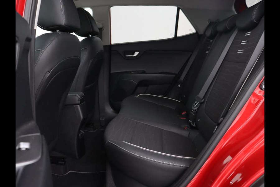 Kia Stonic 1.0 T-GDi MHEV GT-Line | 38.500km NAP | Stoelverwarming | Camera | Carplay | Adaptive cruise | Half leder | Stuurverwarming | Navigatie | Full LED | Keyless | Parkeerhulp | Climate control