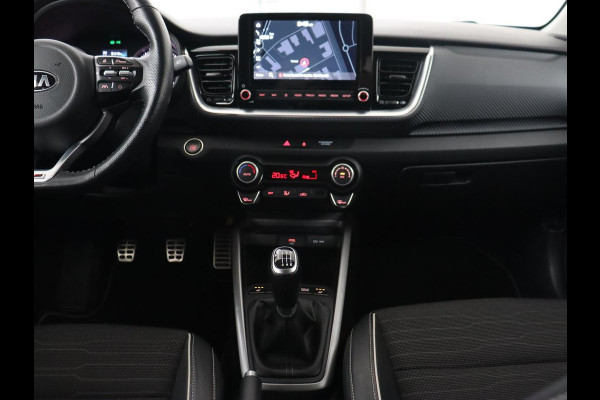 Kia Stonic 1.0 T-GDi MHEV GT-Line | 38.500km NAP | Stoelverwarming | Camera | Carplay | Adaptive cruise | Half leder | Stuurverwarming | Navigatie | Full LED | Keyless | Parkeerhulp | Climate control