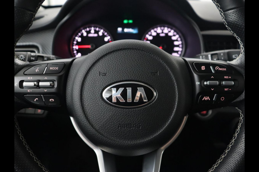 Kia Stonic 1.0 T-GDi MHEV GT-Line | 38.500km NAP | Stoelverwarming | Camera | Carplay | Adaptive cruise | Half leder | Stuurverwarming | Navigatie | Full LED | Keyless | Parkeerhulp | Climate control