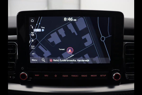 Kia Stonic 1.0 T-GDi MHEV GT-Line | 38.500km NAP | Stoelverwarming | Camera | Carplay | Adaptive cruise | Half leder | Stuurverwarming | Navigatie | Full LED | Keyless | Parkeerhulp | Climate control