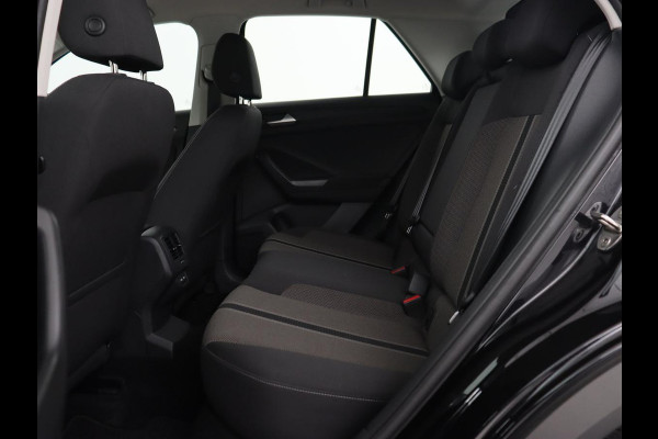 Volkswagen T-Roc 1.0 TSI Style | Camera | Carplay | Climate control | Full LED | Navigatie | Adaptive cruise | Parkeerhulp | 18'' | Bluetooth
