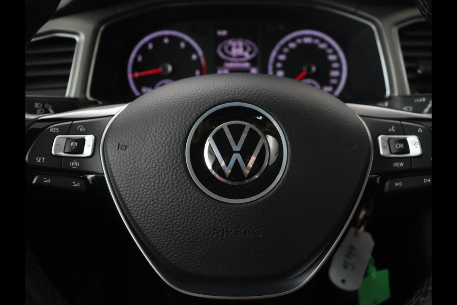 Volkswagen T-Roc 1.0 TSI Style | Camera | Carplay | Climate control | Full LED | Navigatie | Adaptive cruise | Parkeerhulp | 18'' | Bluetooth