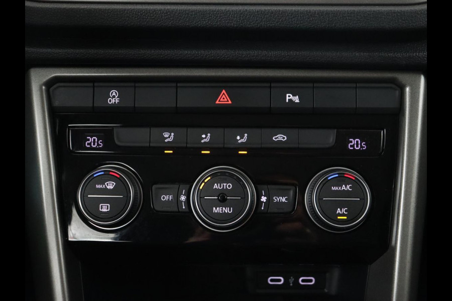 Volkswagen T-Roc 1.0 TSI Style | Camera | Carplay | Climate control | Full LED | Navigatie | Adaptive cruise | Parkeerhulp | 18'' | Bluetooth