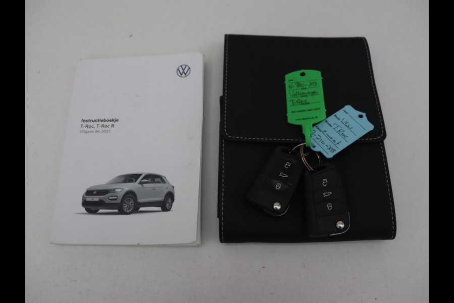 Volkswagen T-Roc 1.0 TSI Style | Camera | Carplay | Climate control | Full LED | Navigatie | Adaptive cruise | Parkeerhulp | 18'' | Bluetooth