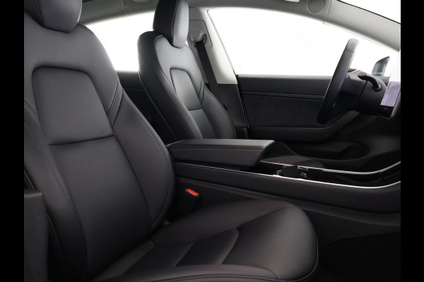 Tesla Model 3 Standard RWD Plus 60 kWh + FSD systeem | Navigatie | Panoramadak |