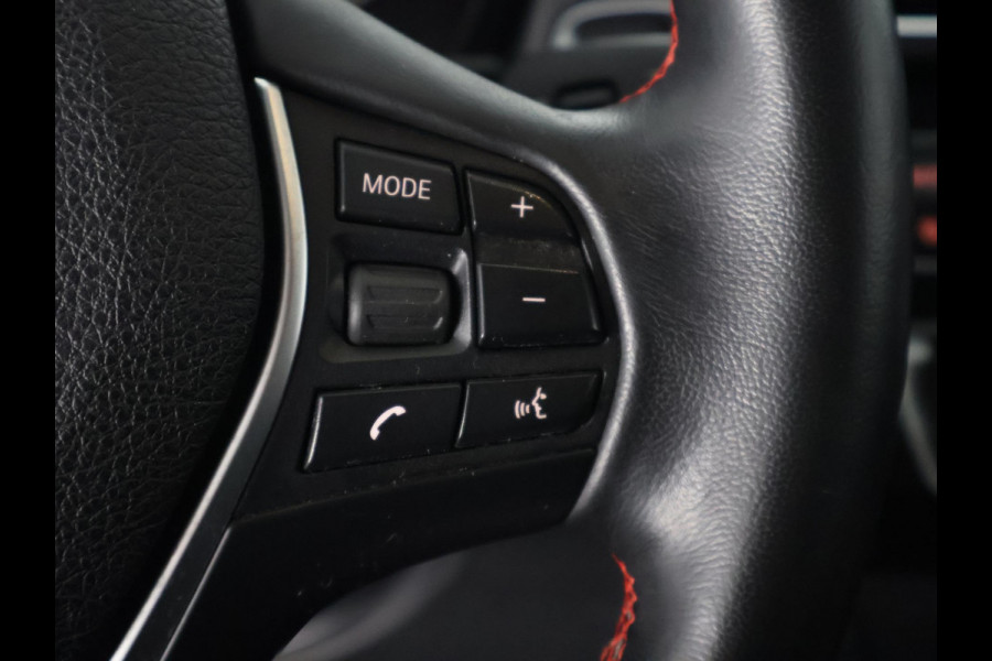 BMW 1-serie 118d High Executive Automaat | Navigatie | Leder | Stoelverwarming |