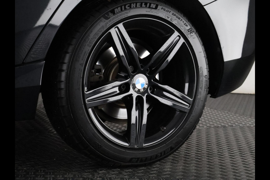 BMW 1-serie 118d High Executive Automaat | Navigatie | Leder | Stoelverwarming |