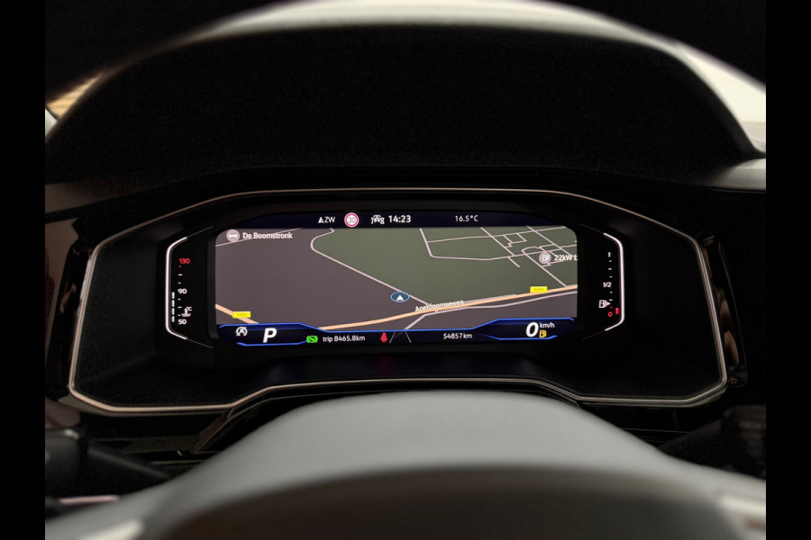 Volkswagen Taigo 1.0 TSI R-Line | Adaptive Cruise | IQ.Light | Navigatie | 18' inch | Camera | Virtual Cockpit | DAB