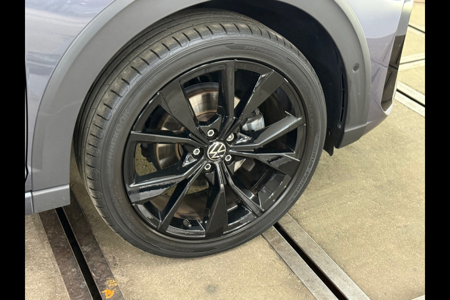 Volkswagen Taigo 1.0 TSI R-Line | Adaptive Cruise | IQ.Light | Navigatie | 18' inch | Camera | Virtual Cockpit | DAB