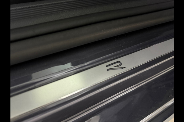 Volkswagen Taigo 1.0 TSI R-Line | Adaptive Cruise | IQ.Light | Navigatie | 18' inch | Camera | Virtual Cockpit | DAB