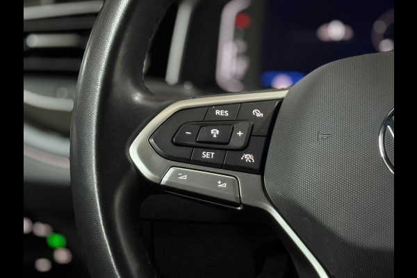 Volkswagen Taigo 1.0 TSI R-Line | Adaptive Cruise | IQ.Light | Navigatie | 18' inch | Camera | Virtual Cockpit | DAB