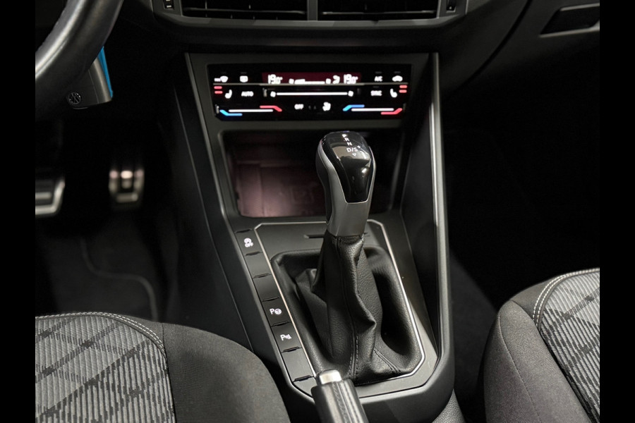 Volkswagen Taigo 1.0 TSI R-Line | Adaptive Cruise | IQ.Light | Navigatie | 18' inch | Camera | Virtual Cockpit | DAB