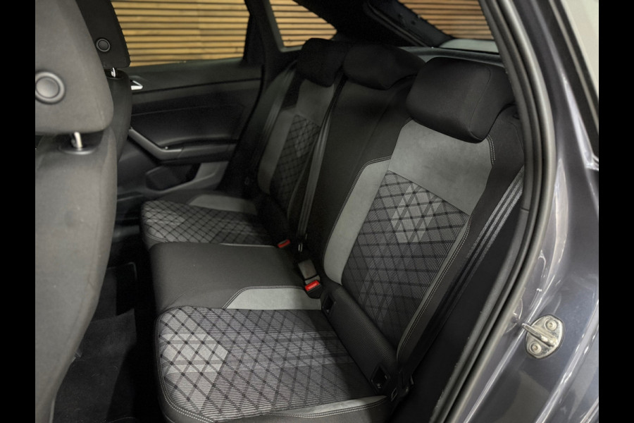 Volkswagen Taigo 1.0 TSI R-Line | Adaptive Cruise | IQ.Light | Navigatie | 18' inch | Camera | Virtual Cockpit | DAB