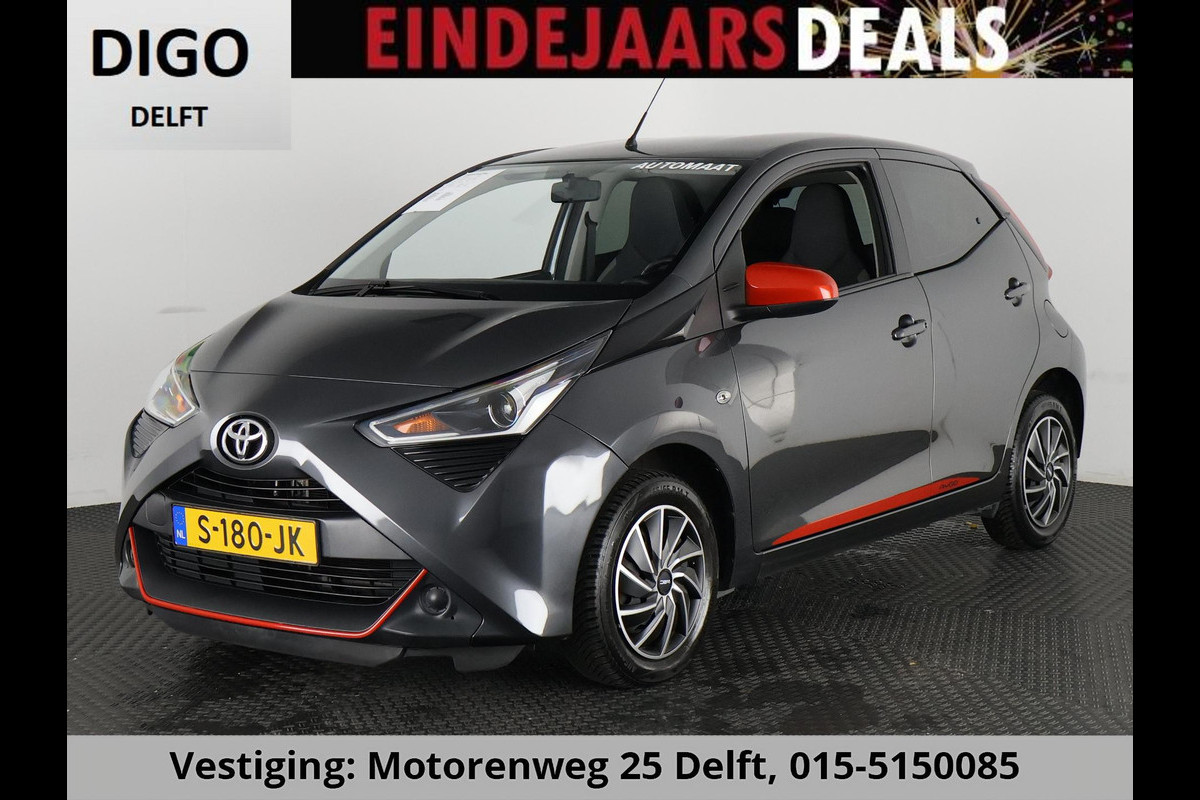 Toyota Aygo 1.0 VVT-i X-PLAY AUTOMAAT GARANTIE TOT 10-2031 BIJNA 2022. APPLE CARPLAY & ANDROID AUTO . ACHTERUITRIJ CAMERA .