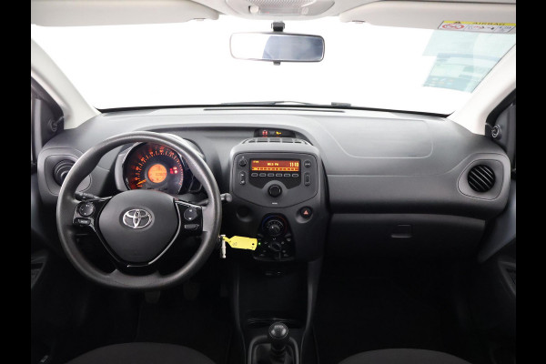Toyota Aygo 1.0 VVT-i X SILVERLINE FUN CARPLAY NAVI AIRCO.5 DRS .GARANTIE TOT 2031 !