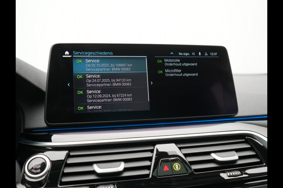 BMW 5 Serie Touring 530e Sportline Plug In Hybrid 293pk Dealer O.H. PHEV | Panodak | Head Up | Adaptive Cruise | Laser LED | Lederen Sportstoelen Verwarmd | Apple Carplay | Sfeerverlichting | Navigatie | Virtual | Keyless | Blis | DAB |