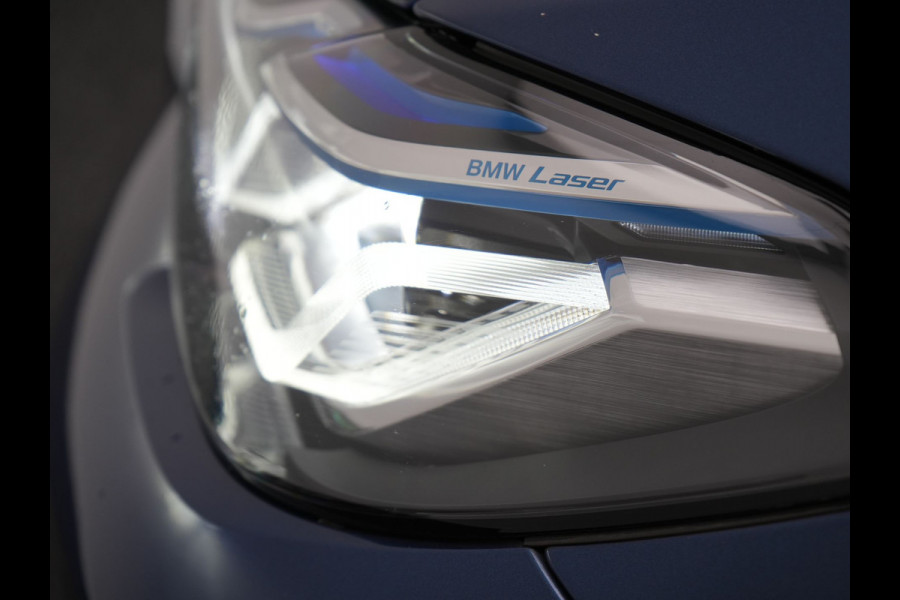 BMW 5 Serie Touring 530e Sportline Plug In Hybrid 293pk Dealer O.H. PHEV | Panodak | Head Up | Adaptive Cruise | Laser LED | Lederen Sportstoelen Verwarmd | Apple Carplay | Sfeerverlichting | Navigatie | Virtual | Keyless | Blis | DAB |