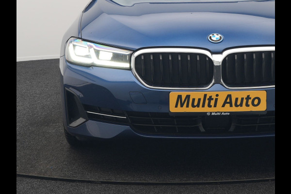 BMW 5 Serie Touring 530e Sportline Plug In Hybrid 293pk Dealer O.H. PHEV | Panodak | Head Up | Adaptive Cruise | Laser LED | Lederen Sportstoelen Verwarmd | Apple Carplay | Sfeerverlichting | Navigatie | Virtual | Keyless | Blis | DAB |