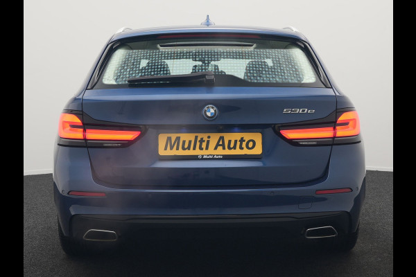 BMW 5 Serie Touring 530e Sportline Plug In Hybrid 293pk Dealer O.H. PHEV | Panodak | Head Up | Adaptive Cruise | Laser LED | Lederen Sportstoelen Verwarmd | Apple Carplay | Sfeerverlichting | Navigatie | Virtual | Keyless | Blis | DAB |