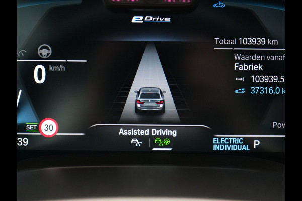 BMW 5 Serie Touring 530e Sportline Plug In Hybrid 293pk Dealer O.H. PHEV | Panodak | Head Up | Adaptive Cruise | Laser LED | Lederen Sportstoelen Verwarmd | Apple Carplay | Sfeerverlichting | Navigatie | Virtual | Keyless | Blis | DAB |