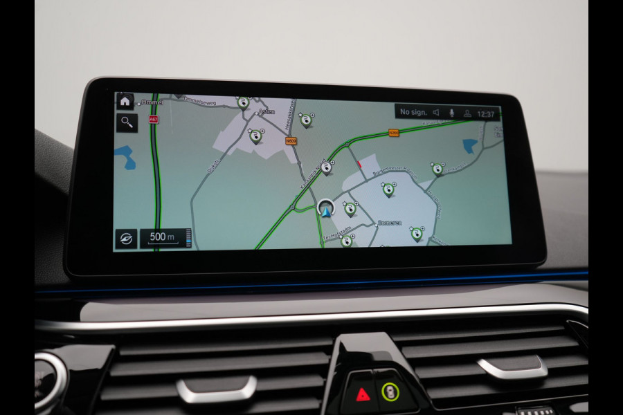 BMW 5 Serie Touring 530e Sportline Plug In Hybrid 293pk Dealer O.H. PHEV | Panodak | Head Up | Adaptive Cruise | Laser LED | Lederen Sportstoelen Verwarmd | Apple Carplay | Sfeerverlichting | Navigatie | Virtual | Keyless | Blis | DAB |