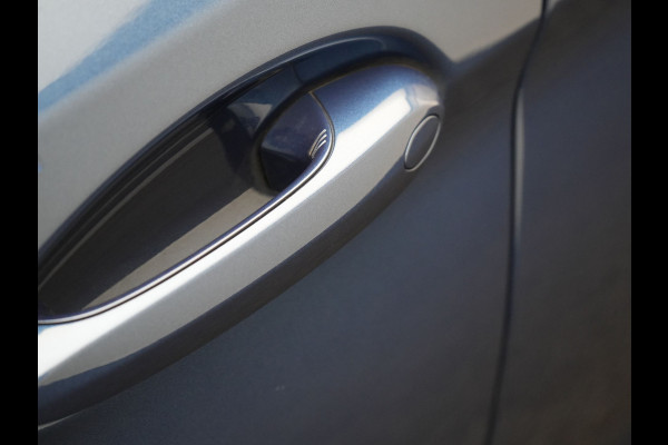 BMW 5 Serie Touring 530e Sportline Plug In Hybrid 293pk Dealer O.H. PHEV | Panodak | Head Up | Adaptive Cruise | Laser LED | Lederen Sportstoelen Verwarmd | Apple Carplay | Sfeerverlichting | Navigatie | Virtual | Keyless | Blis | DAB |