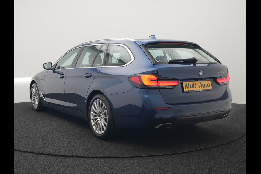 BMW 5 Serie Touring 530e Sportline Plug In Hybrid 293pk Dealer O.H. PHEV | Panodak | Head Up | Adaptive Cruise | Laser LED | Lederen Sportstoelen Verwarmd | Apple Carplay | Sfeerverlichting | Navigatie | Virtual | Keyless | Blis | DAB |
