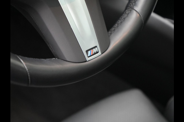 BMW 5 Serie Touring 530e Sportline Plug In Hybrid 293pk Dealer O.H. PHEV | Panodak | Head Up | Adaptive Cruise | Laser LED | Lederen Sportstoelen Verwarmd | Apple Carplay | Sfeerverlichting | Navigatie | Virtual | Keyless | Blis | DAB |