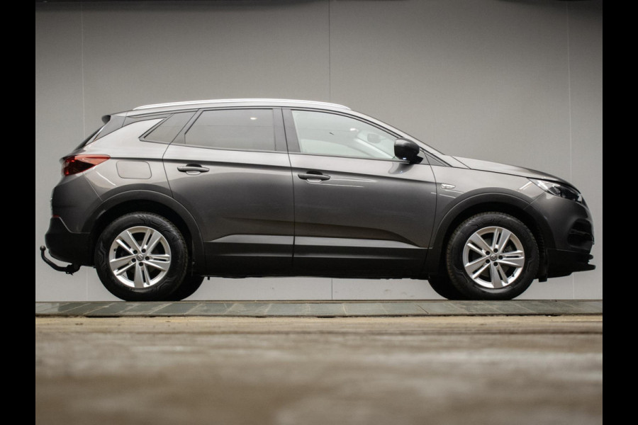 Opel Grandland X 1.2 Turbo Edition Sport (CARPLAY,NAVI,LED,CRUISE,CLIMATE,TREKHAAK,SPORTSTOELEN,CAMERA,PDC,GETINT,NETTESTAAT)