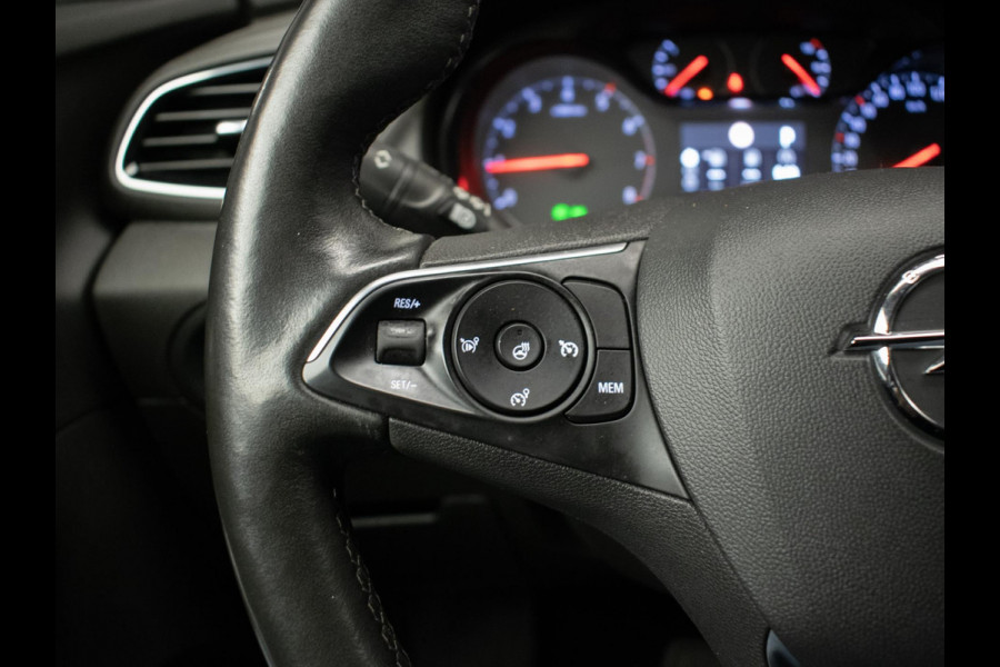 Opel Grandland X 1.2 Turbo Edition Sport (CARPLAY,NAVI,LED,CRUISE,CLIMATE,TREKHAAK,SPORTSTOELEN,CAMERA,PDC,GETINT,NETTESTAAT)