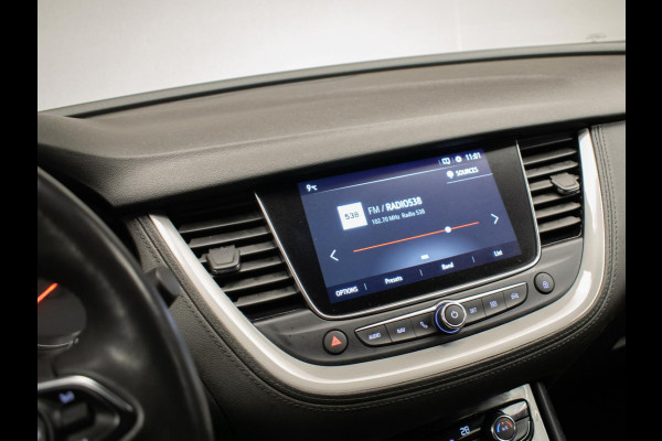 Opel Grandland X 1.2 Turbo Edition Sport (CARPLAY,NAVI,LED,CRUISE,CLIMATE,TREKHAAK,SPORTSTOELEN,CAMERA,PDC,GETINT,NETTESTAAT)