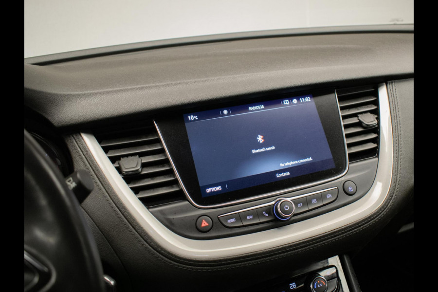 Opel Grandland X 1.2 Turbo Edition Sport (CARPLAY,NAVI,LED,CRUISE,CLIMATE,TREKHAAK,SPORTSTOELEN,CAMERA,PDC,GETINT,NETTESTAAT)