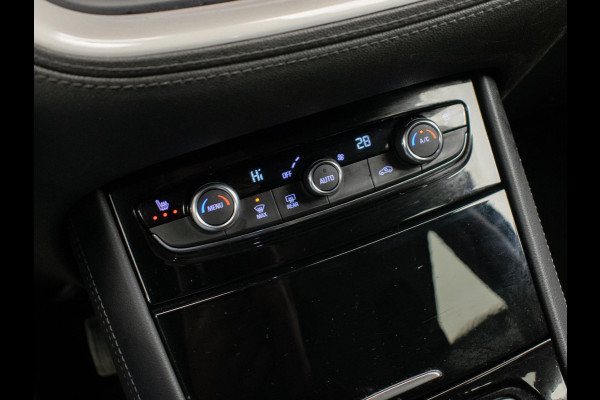 Opel Grandland X 1.2 Turbo Edition Sport (CARPLAY,NAVI,LED,CRUISE,CLIMATE,TREKHAAK,SPORTSTOELEN,CAMERA,PDC,GETINT,NETTESTAAT)