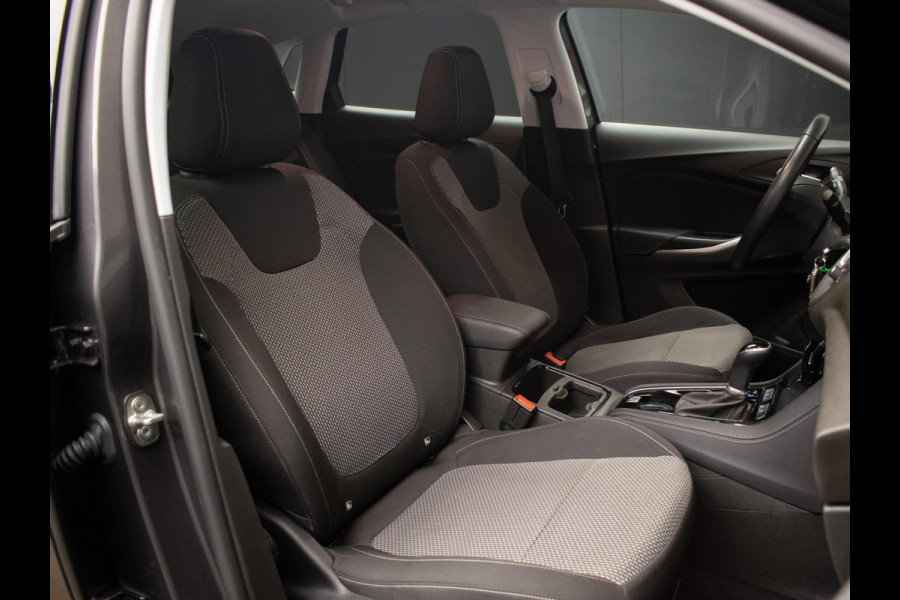 Opel Grandland X 1.2 Turbo Edition Sport (CARPLAY,NAVI,LED,CRUISE,CLIMATE,TREKHAAK,SPORTSTOELEN,CAMERA,PDC,GETINT,NETTESTAAT)