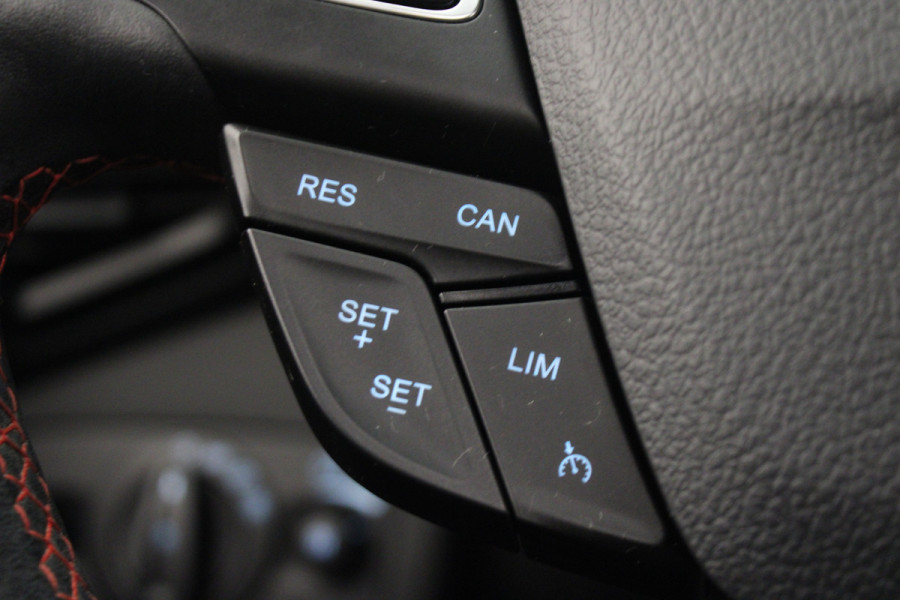 Ford Kuga 1.5 EcoBoost ST Line |Pano|Stoel/stuur verw.|