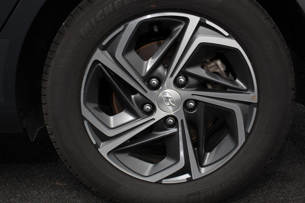 Hyundai i30 Wagon 1.0 T-GDi 120 Pk Essential Navigatie Apple Carplay/Android Auto Climate Control Camera Afneembare Trekhaak Lane Assist Privacy Glass Keyless Go