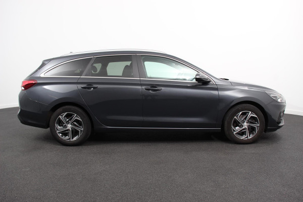 Hyundai i30 Wagon 1.0 T-GDi 120 Pk Essential Navigatie Apple Carplay/Android Auto Climate Control Camera Afneembare Trekhaak Lane Assist Privacy Glass Keyless Go