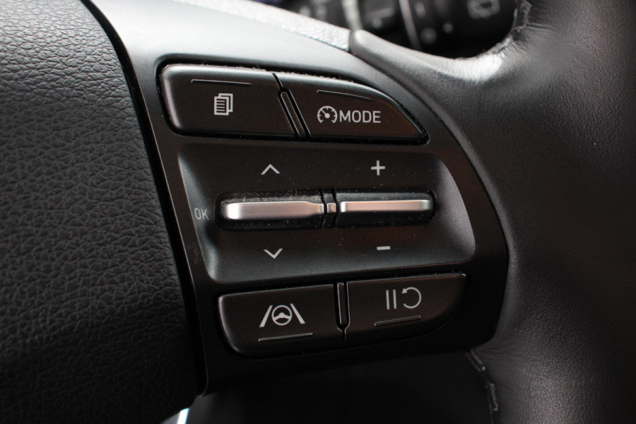 Hyundai i30 Wagon 1.0 T-GDi 120 Pk Essential Navigatie Apple Carplay/Android Auto Climate Control Camera Afneembare Trekhaak Lane Assist Privacy Glass Keyless Go
