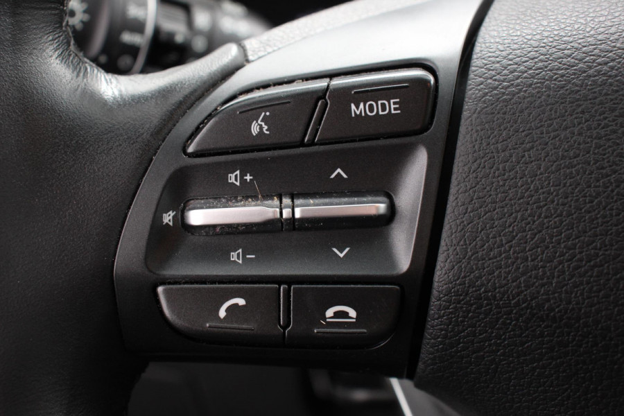 Hyundai i30 Wagon 1.0 T-GDi 120 Pk Essential Navigatie Apple Carplay/Android Auto Climate Control Camera Afneembare Trekhaak Lane Assist Privacy Glass Keyless Go