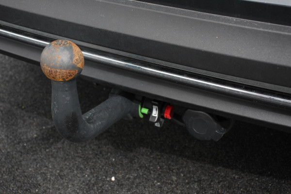 Hyundai i30 Wagon 1.0 T-GDi 120 Pk Essential Navigatie Apple Carplay/Android Auto Climate Control Camera Afneembare Trekhaak Lane Assist Privacy Glass Keyless Go