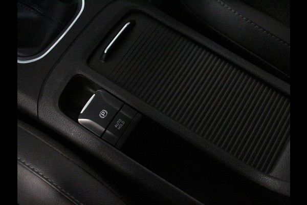 Hyundai i30 Wagon 1.0 T-GDi 120 Pk Essential Navigatie Apple Carplay/Android Auto Climate Control Camera Afneembare Trekhaak Lane Assist Privacy Glass Keyless Go