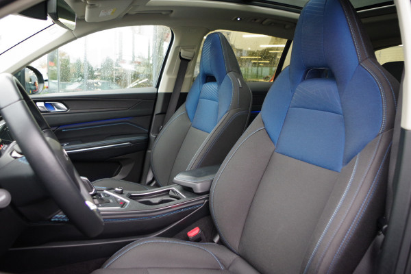 Lynk & Co 01 1.5 262 PK PHEV, Panoramadak, LED, Keyless