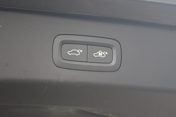 Lynk & Co 01 1.5 262 PK PHEV, Panoramadak, LED, Keyless