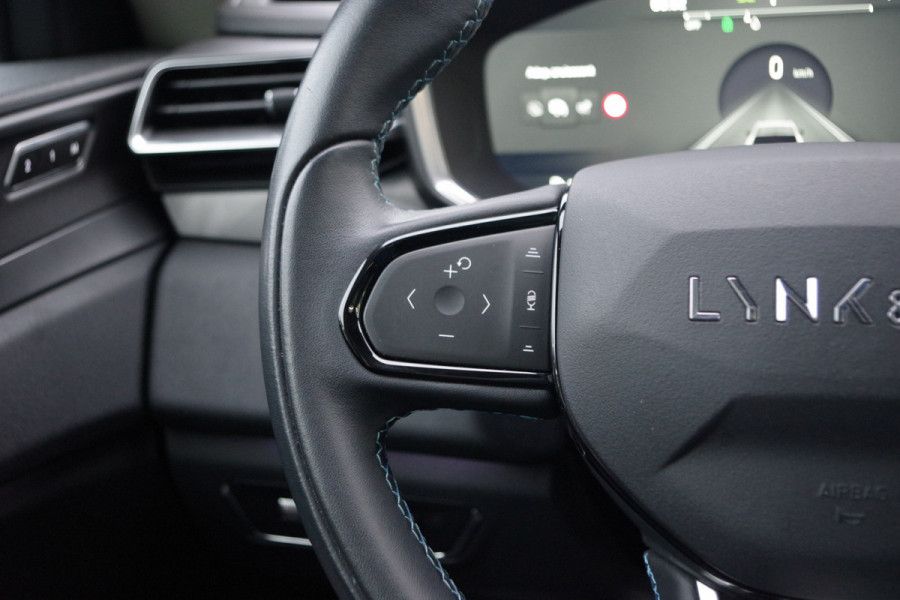 Lynk & Co 01 1.5 262 PK PHEV, Panoramadak, LED, Keyless