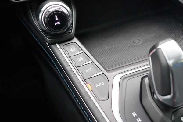 Lynk & Co 01 1.5 262 PK PHEV, Panoramadak, LED, Keyless