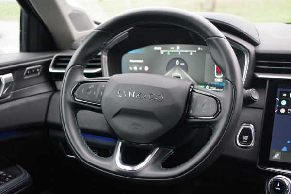 Lynk & Co 01 1.5 262 PK PHEV, Panoramadak, LED, Keyless
