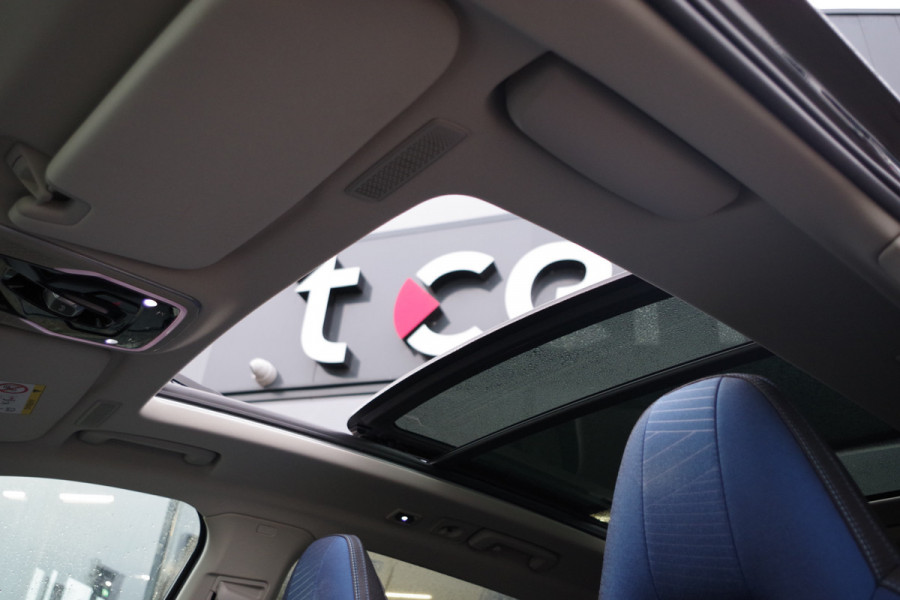 Lynk & Co 01 1.5 262 PK PHEV, Panoramadak, LED, Keyless